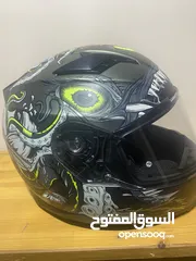  1 خوذه فل فيس مصنف ، مستعمل شبه جديد