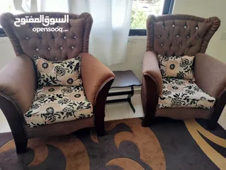 2 طقم كنب مع طاولات