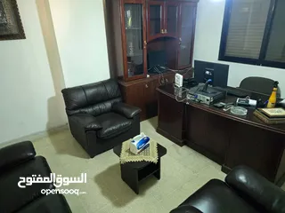  5 أثاث مستعمل للبيع بداعي السفر بحالة جيدة