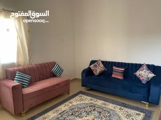  2 كنب للبيع بحالة ممتازة