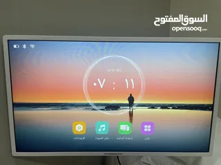  1 شاشة ذكية تعمل بنظام Android 33 قياس 32”