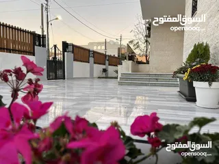  27 شقه سوبر ديلوكس في طريق المطار طابق ارضي مساحه 200متر مع حديقة 200متر