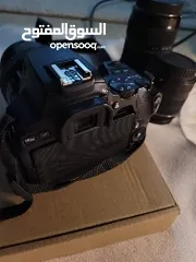  4 كاميرا كانون 250d شبه جديدة استعمال خفيف