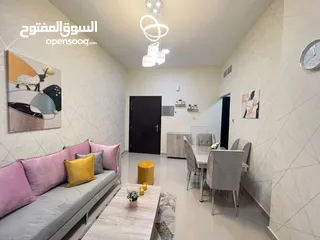 7 اول ساكن افخم غرفه وصاله مفروشه بالكامل للايجار الشهري في كورنيش عجمان