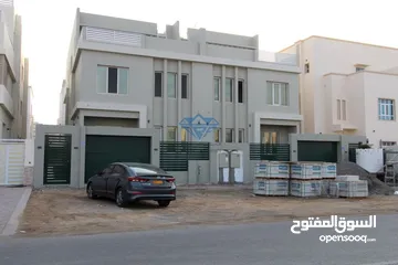  1 #REF1005    Brand New well Designed 5BR Twin Villa with private pool for Rent in Mawaleh North
