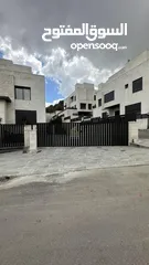  7 تملك فيلا مميزة من أربع طوابق ضمن كومباوند في أرقى مناطق دابوق بسعر مميز / ref 9475