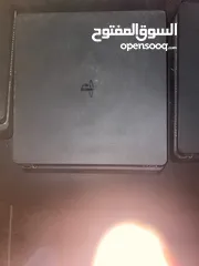  1 PlayStation 4 1 teraمع يد اصلية