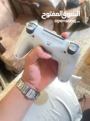  2 ايد بلايستيشن 4 اصلي وكالة للبيع