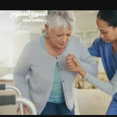  3 يتوفر لدينا مرافقين ومرافقات كبار السن وجليسات اطفال مع مبيت او بدون باقل الاسعار وجوده عاليه