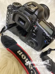  8 كاميرا كانون 7d I مع عدسة 18-55mm