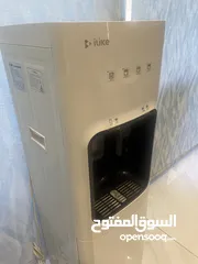  4 كولر ماء لون ابيض قاروة داخلية