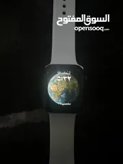  5 Apple Watch SE model 40mm