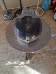  1 طاوله ستالس مع قلايه كهرباء