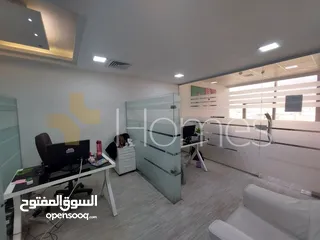 8 مكتب مؤجر بدخل جيد للبيع في شارع عبدالله غوشة, مساحة المكتب 110م