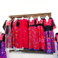  1 متوفر اثواب تطريز يدوي للبيع