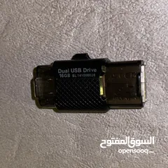  2 Sandisk Dual USB Drive 16GB