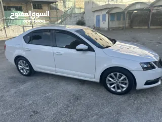  2 سكودا اوكتافيا 2019 ترخيص ل شهر 8 2026 ماشيه 333 الف كيلو  اصل عمومي  بدها جمرك