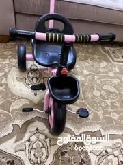  3 بسكليت وسكوتر وخيمة بحالة ممتازة متل الجديد