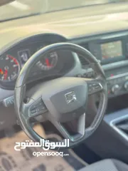  7 سيات ليون 18/19سيارة بحالة الوكالة شركةاصل الماني  1200 جير عادي فل إضافات عدا الفتحة  سعر مميز كاش