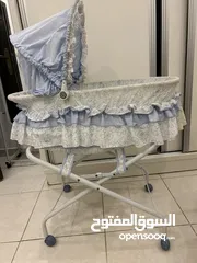  7 تخت بيبي مستعمل بحاله الجديد
