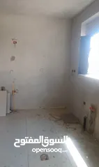  10 شقة للبيع
