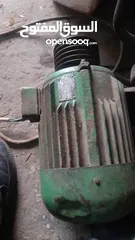  2 معدات انشائية ماتور كهرباء مقص كمبريسة  ومعدات أخرى