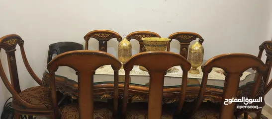  1 طاوله سفره دمياطي خشب زان للبيع بداعي للسفر