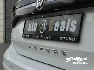  11 Volkswagen t-cross