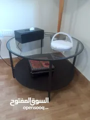  1 طاولة وسط وسشوار