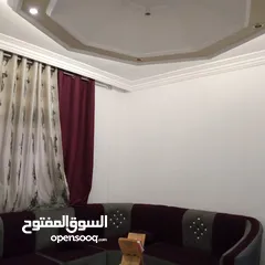  4 شقه للبيع  محافظة الزرقاء مساحه 120 متر