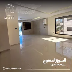  14 ثالث مع روف بتشطيب مميز واطلاله في ضاحية الرشيد
