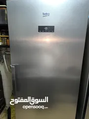 23 فريزر BEKO RFNE448E35XP – استخدام منزلي خفيف جداً