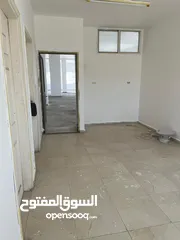  12 طابق 2 للايجار في ماركا الشمالية قرب المركز الأمني شارع يحيى ابن المختار عماره رقم 28 المجمع الكريم.
