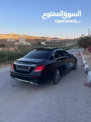  8 Mercedes Benz E300 بنزين بحالة الوكالة