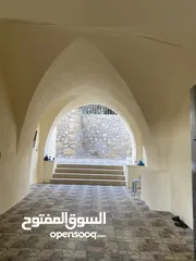  5 بيت تراثي للبيع او البدل في منطقة الرميمين / السلط