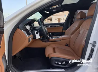  5 BMW 750 Model 2017