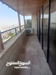  11 شقة طابق ثالث مع روف ضاحية الرشيد