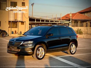  27 سكودا كاروك 2019/اتوماتيك ماتور 1500 بنزين فل الفل  فتحة سقف بانوراما