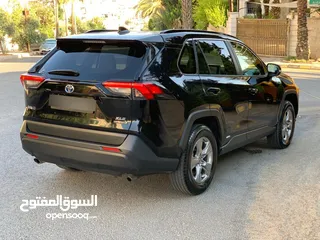 5 تويوتا راف فور 2023 XLE فل كامل أعلى صنف مع فتحة جمرك اليوم بحالة الوكالة