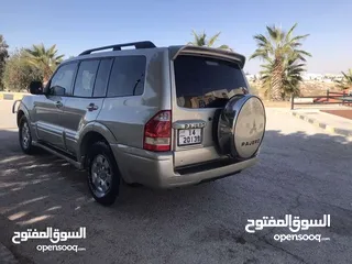  6 Mitsubishi pajero 2005