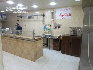  6 ملحمه و مشاوي مع جميع اغراضها للبيع خلو