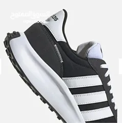  4 adidas (جديد) للتواصل  أديداس حذاء رياضي