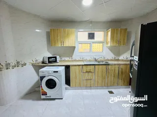  19 غرفتين وصاله للايجار الشهري في الكورنيش مفروشه فرش نظيف ومرتب