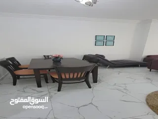  2 للايجار الشهري شقة مفروشة بأناقة غرفتين وصالة في عجمان أبراج الواحة