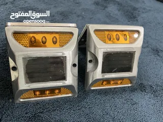  4 إنارة لطاش تعمل بالطاقة الشمسية – جودة عالية وإضاءة قوية – مناسبة للطرق والمداخل