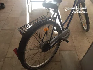  2 بسكليت بلون