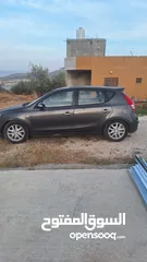  1 هيونداي i30 مطور 2000 للبيع بوضع ممتاز