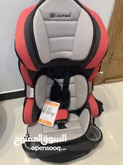  2 كرسي سيارة وعربة اطفال بمدينة الرياض