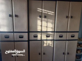  2 3 خزائن بلاستيك بحاله ممتازه