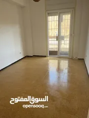  3 F2 a vendre  Hussein Day